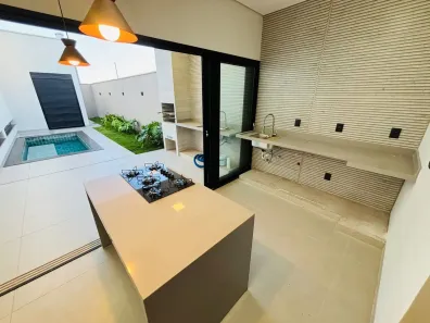 Casa de Condomínio com 3 Quartos à venda, 150m² no Grand Ville, Uberlândia