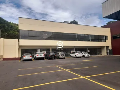 Ponto Comercial para alugar, 140m² no Cruzeiro, Caxias do Sul