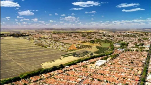Lote/Terreno à venda, 371m² no Jardim das Acácias, Cravinhos