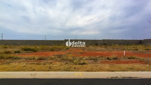 Lote/Terreno à venda, 317m² no Novo Mundo, Uberlândia