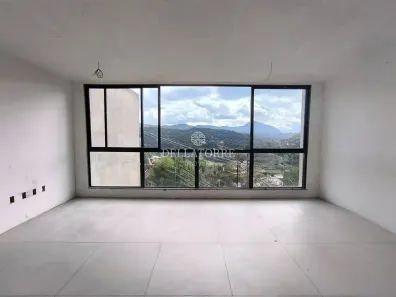 Casa de Condomínio com 4 Quartos à venda, 218m² no Golfe, Teresópolis