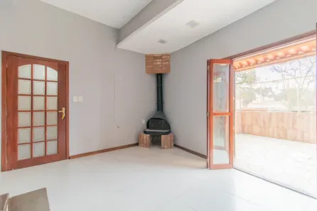 Casa com 4 Quartos à venda, 336m² no Medianeira, Porto Alegre