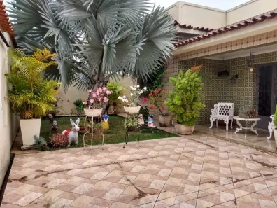 Casa com 4 Quartos à venda, 203m² no Venda das Pedras, Itaboraí