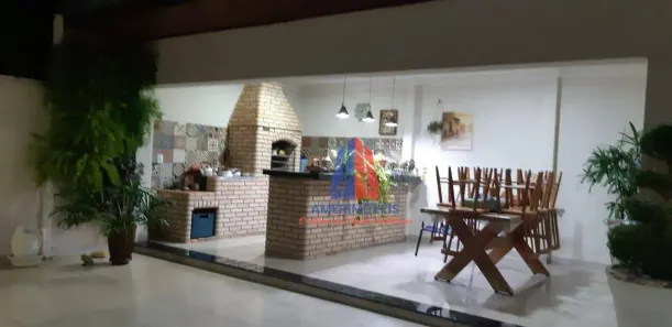Casa com 3 Quartos à venda, 208m² no Jardim Ipiranga, Americana