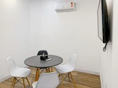 Sala Comercial para alugar, 20m² no Centro Histórico de São Paulo, Socorro