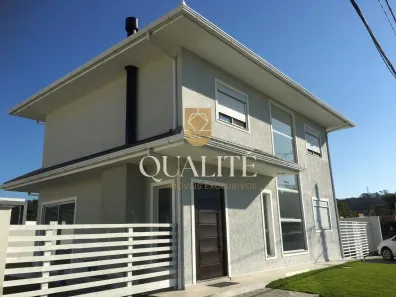 Casa de Condomínio com 4 Quartos à venda, 173m² no Ingleses do Rio Vermelho, Florianópolis