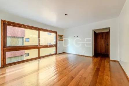 Apartamento com 3 Quartos para venda ou aluguel, 121m² no Moinhos de Vento, Porto Alegre