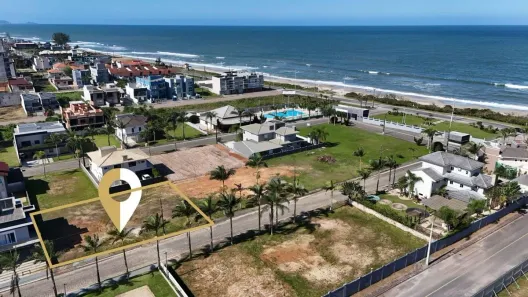 Lote/Terreno à venda, 725m² no Barra do Saí, Itapoá