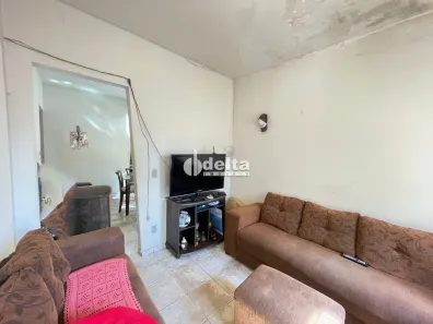 Casa com 3 Quartos à venda, 120m² no Planalto, Uberlândia