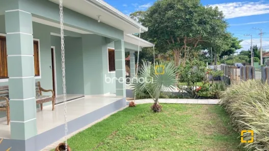 Casa com 3 Quartos à venda, 130m² no Campeche, Florianópolis