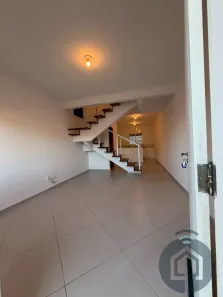 Casa com 2 Quartos para alugar, 82m² no Jardim Maria Trindade, São Roque