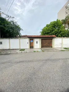 Imóvel Comercial com 3 Quartos à venda, 381m² no Santa Isabel, Resende