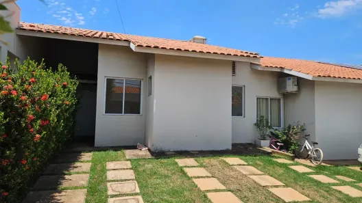 Casa com 3 Quartos para venda ou aluguel, 79m² no Petrópolis, Várzea Grande