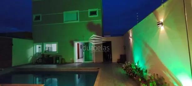 Casa com 3 Quartos à venda, 127m² no Loteamento Villa Branca, Jacareí
