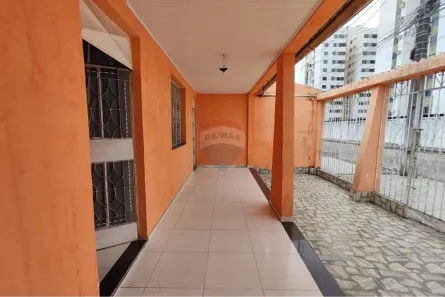Casa com 3 Quartos à venda, 350m² no Dezoito do Forte, Aracaju