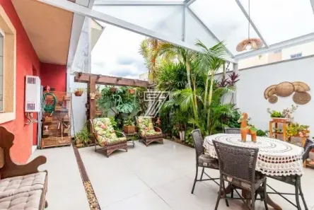 Casa de Condomínio com 3 Quartos à venda, 191m² no Fazendinha, Curitiba