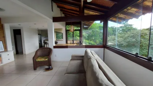 Casa de Condomínio com 4 Quartos à venda, 196m² no Maravista, Niterói