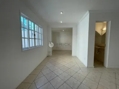 Casa de Condomínio com 3 Quartos para alugar, 131m² no Panorama, Teresópolis