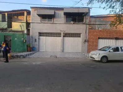 Casa com 5 Quartos à venda, 99m² no Siqueira, Fortaleza