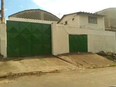 Galpão/Depósito/Armazém para alugar, 700m² no Raul Veiga, São Gonçalo