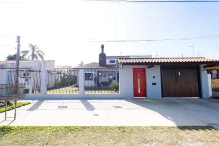 Casa com 4 Quartos à venda, 240m² no Laranjal, Pelotas