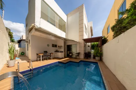 Casa de Condomínio com 5 Quartos à venda, 255m² no Aruana, Aracaju