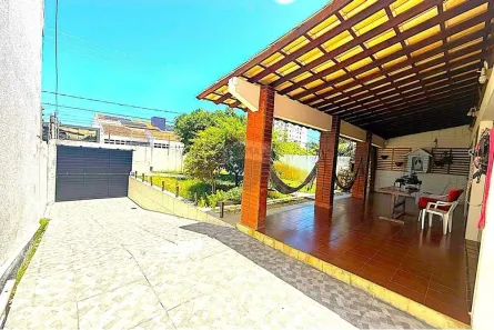 Casa com 5 Quartos à venda, 286m² no Atalaia, Aracaju