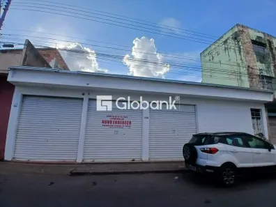 Sala Comercial para alugar, 95m² no Centro, Montes Claros