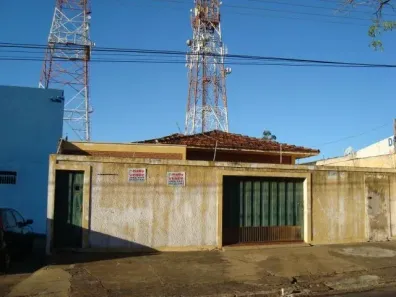 Casa com 3 Quartos à venda, 600m² no Jardim Planalto, Presidente Prudente