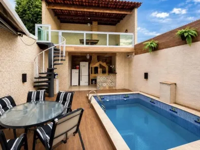 Casa com 3 Quartos à venda, 140m² no Ponta da Praia, Santos