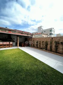 Sobrado com 3 Quartos à venda, 149m² no Centro, Camboriú