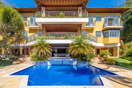 Casa de Condomínio com 4 Quartos para venda ou aluguel, 817m² no Bonsucesso, Petrópolis