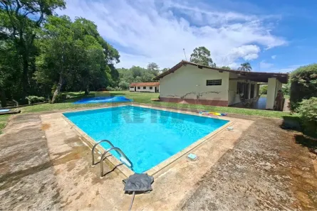 Fazenda/Sítio com 3 Quartos à venda, 250m² no Roseira, Extrema