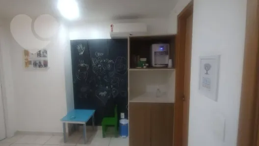 Sala Comercial à venda, 28m² no Santa Rosa, Niterói