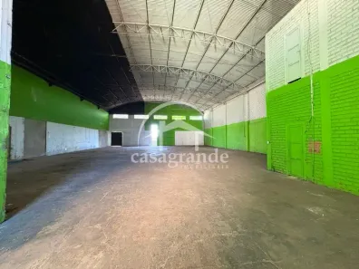 Galpão/Depósito/Armazém para alugar, 880m² no Custódio Pereira, Uberlândia
