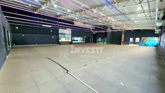 Ponto Comercial para alugar, 910m² no Setor Oeste, Goiânia