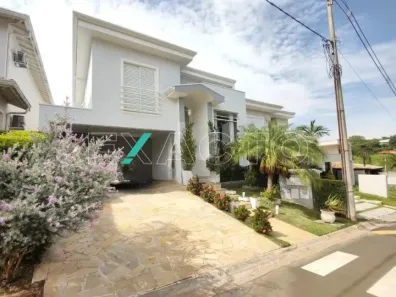 Casa de Condomínio com 3 Quartos à venda, 229m² no Parque Rural Fazenda Santa Cândida, Campinas
