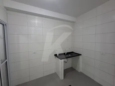 Casa de Condomínio com 2 Quartos para alugar, 40m² no Parque Vitória, São Paulo