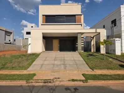 Sobrado com 3 Quartos à venda, 283m² no Jardins Capri, Senador Canedo