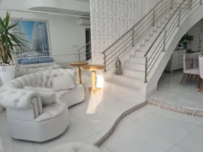 Casa com 4 Quartos para alugar, 261m² no Nações, Balneário Camboriú