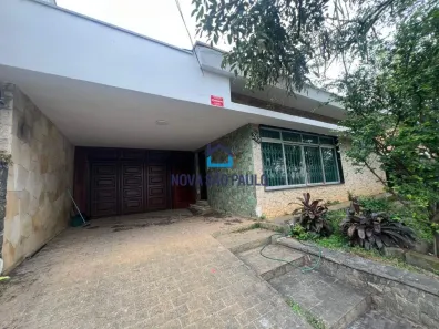 Casa com 3 Quartos à venda, 342m² no Bosque da Saúde, São Paulo