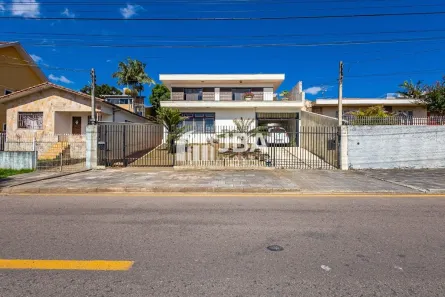 Casa com 5 Quartos à venda, 233m² no Tingui, Curitiba