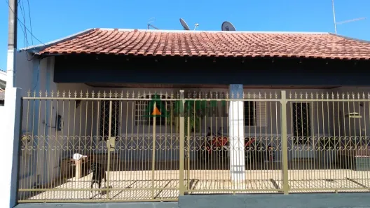 Casa com 3 Quartos à venda, 162m² no Conjunto Café, Londrina