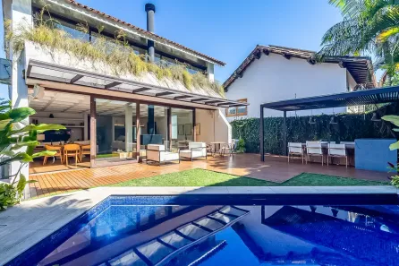 Casa com 3 Quartos à venda, 600m² no Vila Madalena, São Paulo