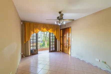 Sobrado com 3 Quartos à venda, 177m² no Vila Romero, São Paulo