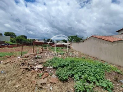 Lote/Terreno à venda, 300m² no Pampulha, Uberlândia