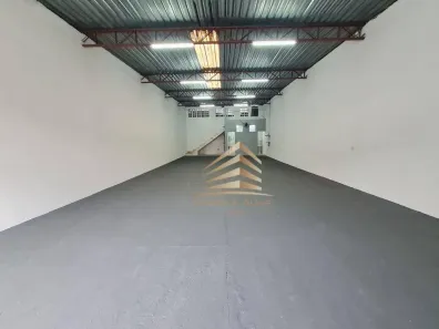 Galpão/Depósito/Armazém para alugar, 140m² no Vila Ristori, Guarulhos