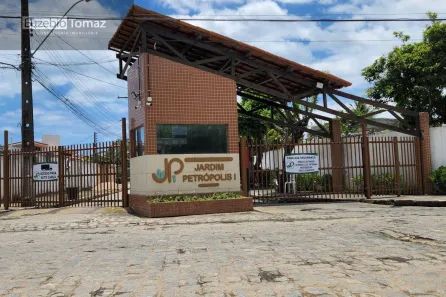 Lote/Terreno à venda, 360m² no Jardim Petrópolis, Maceió