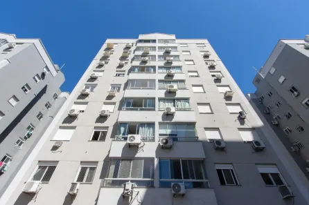 Apartamento com 3 Quartos à venda, 67m² no Cavalhada, Porto Alegre