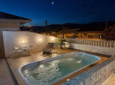 Casa com 2 Quartos à venda, 98m² no Forquilhas, São José